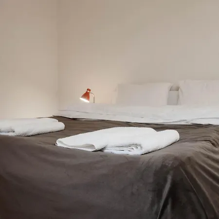 מלון דירות Antresol לבוב