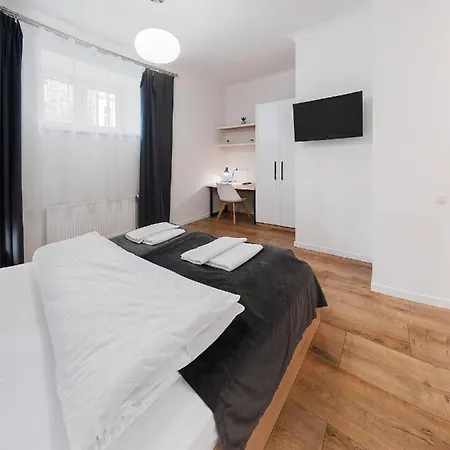 Апарт-отель Antresol 3*