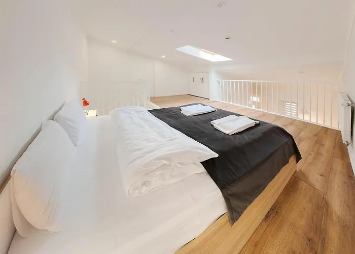 Apartmanhotel Antresol 3*