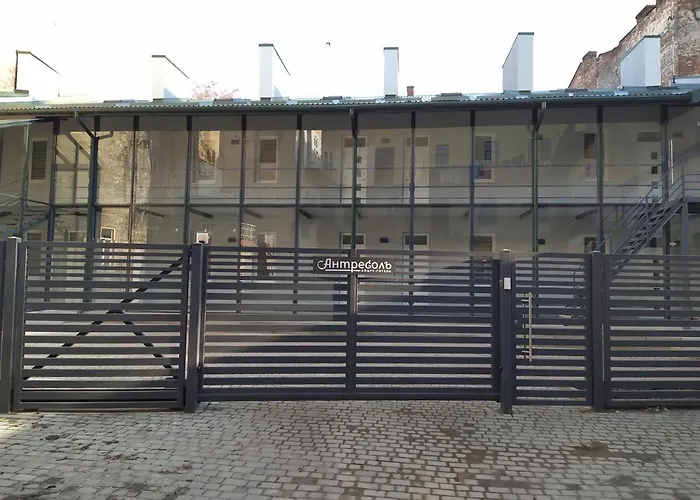 Apartmanhotel Antresol 3*